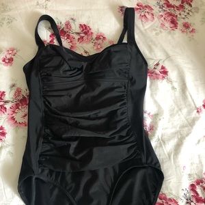 Lands End Women’s One Piece Swimsuit Size 8D